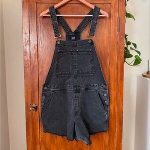 GAP- washed black denim shortalls